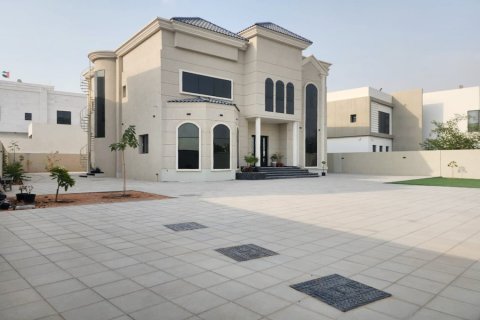 Nadd Al Sheba, Dubai, UAE의 임대용 빌라 침실 5개, 1275제곱미터 번호 739045 - 사진 13