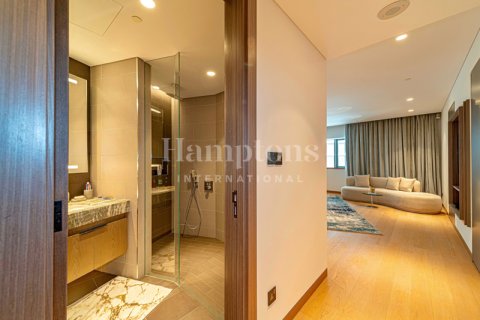 Apartamento para arrendamento em Palm Jumeirah, Dubai, EAU 4 quartos, 660.07581500 m2 № 651457 - foto 1