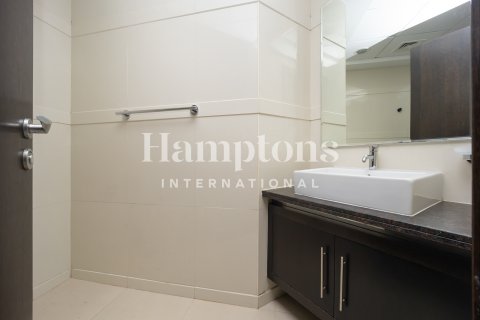 Huoneisto Dubai Marina, Dubai, Arabiemiraatit 3 makuuhuonetta, 276.82028201 m2 № 651072 - kuva 9