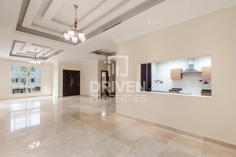 Villa à louer à The Villa, Dubai, EAU 5 chambres, 555 m2 № 757324 - photo 4