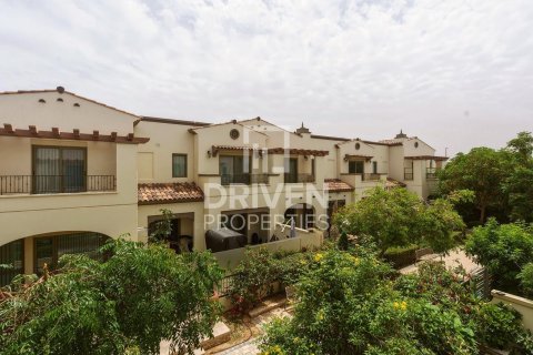 Βίλα σε Mirdif, Dubai, ΗΑΕ 3 υπνοδωμάτια, 267 τ.μ. Αρ. 757327 - φωτογραφία 25