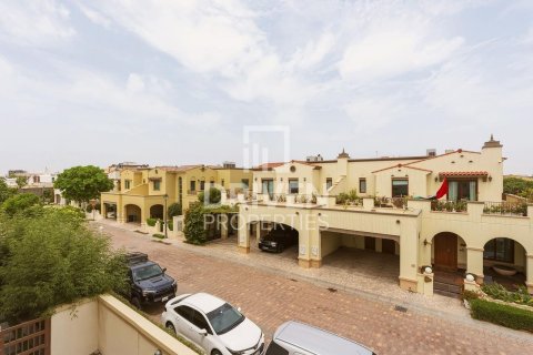 Βίλα σε Mirdif, Dubai, ΗΑΕ 3 υπνοδωμάτια, 267 τ.μ. Αρ. 757327 - φωτογραφία 24