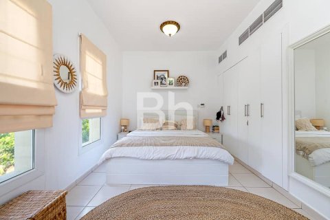 Vila v The Springs, Dubai, SAE 2 spálne, 188 m2 č. 645298 - Fotografia 4