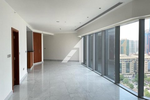 DIFC, Dubai, UAE의 임대용 아파트 73.7제곱미터 번호 632038 - 사진 1