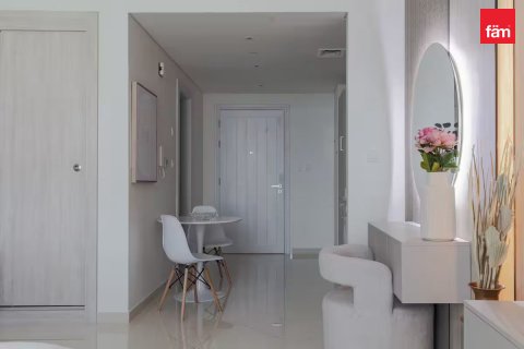 Apartment in Palm Jumeirah, Dubai, UAE 32.5 sq.m. № 610232 - photo 12