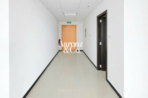 Business Bay、Dubai、UAE にあるオフィスの賃貸物件 87 m2、No690760 - 写真 9