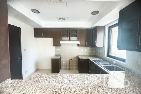Townhouse in Reem, Dubai, UAE 3 bedrooms, 200.3 sq.m. № 741111 - photo 7