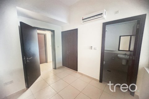 Townhouse in Reem, Dubai, UAE 3 bedrooms, 200.3 sq.m. № 741111 - photo 3