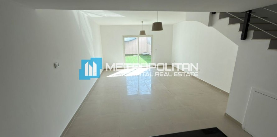 Stadthaus in Al Reef, Abu Dhabi, VAE: 3 Schlafzimmer, 174.1 m2 Nr. 685792