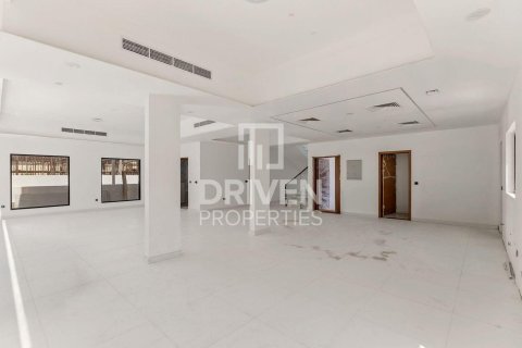 Вилла Al Furjan, Дубай, БАӘ-да 4 жатын бөлмелер, 510.97 м² № 744735