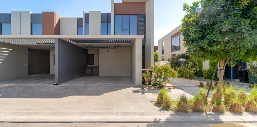 Dubai, संयुक्त अरब अमीरात में टाउनहाउस, 4 बेडरूम, 243 वर्ग मीटर, संख्या 696210