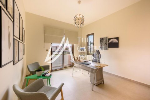 Rumah bandar di Khalifa City, Abu Dhabi, UAE 2 bilik tidur, 123 meter persegi № 604757 - foto 10