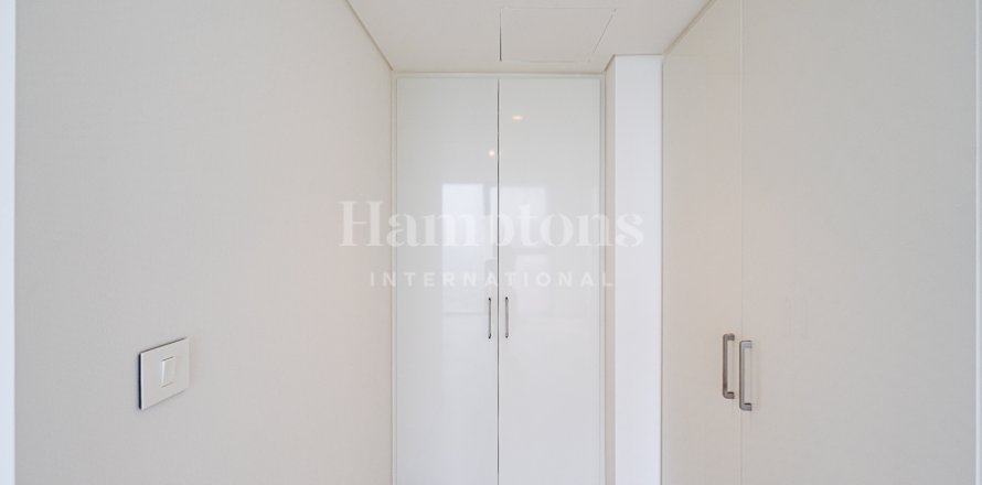 Apartmen di Zabeel, Dubai, UAE 1 bilik tidur, 69.1198 meter persegi № 690684