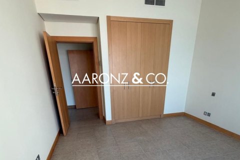 Appartamento in affitto a Palm Jumeirah, Dubai, EAU 3 camere da letto, 200 mq. № 690560 - foto 9