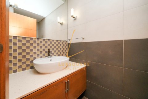 דירה להשכרה ב Palm Jumeirah, Dubai, איחוד האמירויות  3 חדרי שינה, 227 מ"ר, מספר 690559 - תמונה 19