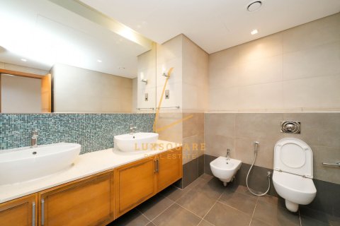 דירה להשכרה ב Palm Jumeirah, Dubai, איחוד האמירויות  3 חדרי שינה, 227 מ"ר, מספר 690559 - תמונה 21