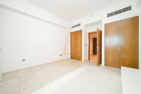 דירה להשכרה ב Palm Jumeirah, Dubai, איחוד האמירויות  3 חדרי שינה, 227 מ"ר, מספר 690559 - תמונה 17