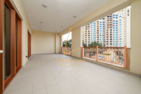 דירה להשכרה ב Palm Jumeirah, Dubai, איחוד האמירויות  3 חדרי שינה, 227 מ"ר, מספר 690559 - תמונה 27