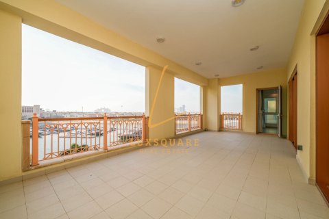 דירה להשכרה ב Palm Jumeirah, Dubai, איחוד האמירויות  3 חדרי שינה, 227 מ"ר, מספר 690559 - תמונה 26