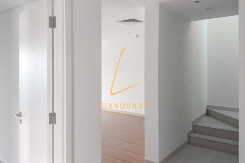 Villa à louer à Dubai South (Dubai World Central), Dubai, EAU 2 chambres, 129 m2 № 690558 - photo 9