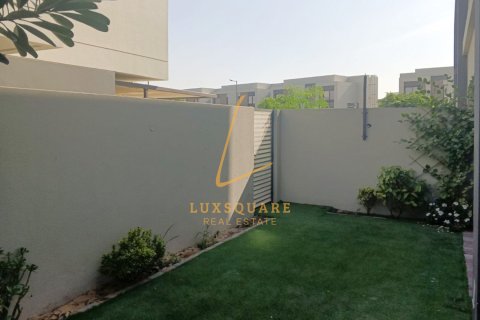 Villa sa Dubai South (Dubai World Central), UAE 2 silid-tulugan, 129 sq.m. № 690558