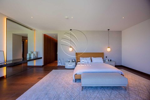 Villa on the Saadiyat Island, Abu Dhabi, UAE 6 bedrooms, 821 sq.m. № 615254 - photo 18