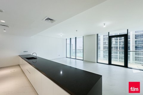 Wohnung zur Miete in Dubai, VAE 3 Schlafzimmer, 181 m2 Nr. 648077 - Foto 2