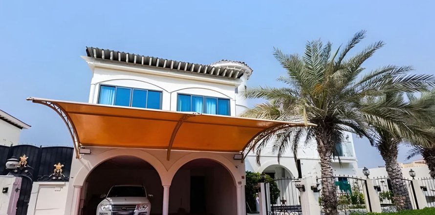 Dubai, BAE’de вилла 8 yatak odası, 1333.3 m² No 648079