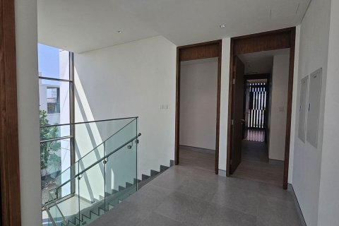 Pronë komerciale në Abu Dhabi, Emiratet e Bashkuara Arabe 4 dhoma gjumi, 337 m2. № 594752 - Foto 10