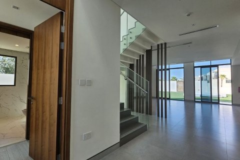 Pronë komerciale në Abu Dhabi, Emiratet e Bashkuara Arabe 4 dhoma gjumi, 337 m2. № 594752 - Foto 7