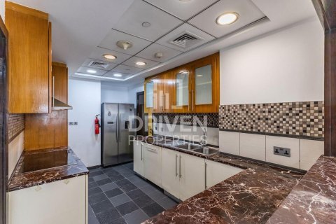 Apartmen di Jumeirah Beach Residence, Dubai, UAE 3 bilik tidur, 201.6 meter persegi № 743865 - foto 3