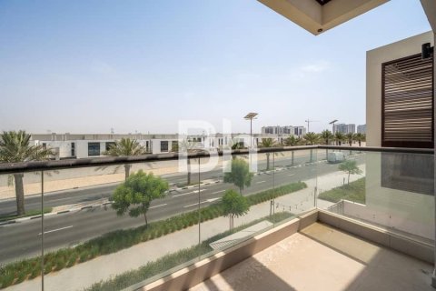 Al Furjan, Dubai, UAE의 판매용 타운하우스 침실 4개, 222제곱미터 번호 645371 - 사진 16