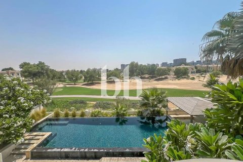 Villa te huur in Dubai Sports City, Dubai, VAE 5 slaapkamers, 640 vr.m., nr 645369 - foto 3
