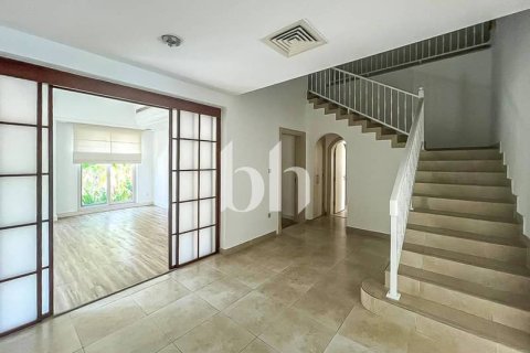 Villa te huur in Dubai Sports City, Dubai, VAE 5 slaapkamers, 640 vr.m., nr 645369 - foto 5