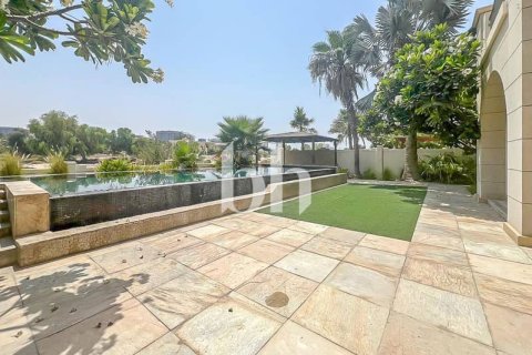 Villa te huur in Dubai Sports City, Dubai, VAE 5 slaapkamers, 640 vr.m., nr 645369 - foto 25