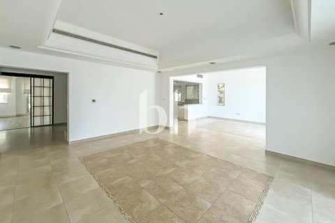 Villa te huur in Dubai Sports City, Dubai, VAE 5 slaapkamers, 640 vr.m., nr 645369 - foto 9