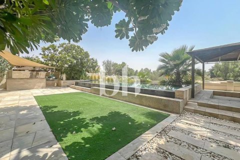 Villa te huur in Dubai Sports City, Dubai, VAE 5 slaapkamers, 640 vr.m., nr 645369 - foto 26