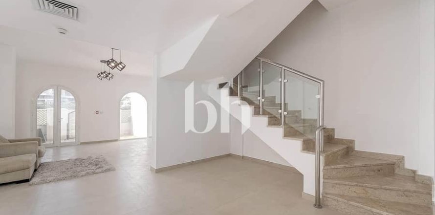 Kuća u nizu u gradu Jumeirah Village Circle, Dubai, UAE 4 spavaće sobe, 133 m2 Br. 645368