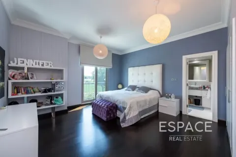 Vila u Dubai Sports City, Dubai, UAE 5 spavaćih soba, 539 m2 Br. 737916 - fotografija 10