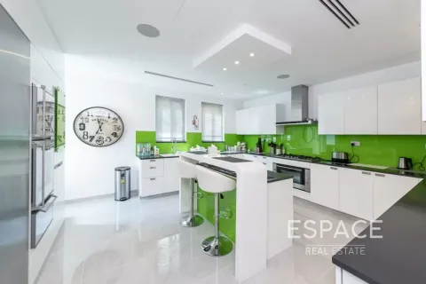 Vila u Dubai Sports City, Dubai, UAE 5 spavaćih soba, 539 m2 Br. 737916 - fotografija 6