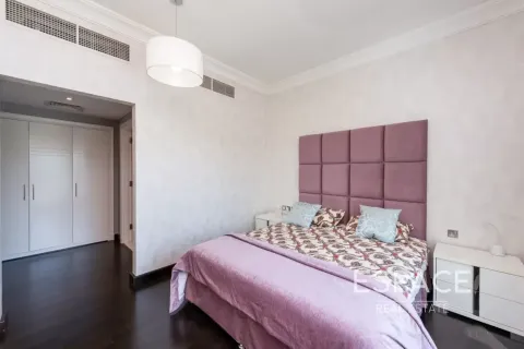 Vila u Dubai Sports City, Dubai, UAE 5 spavaćih soba, 539 m2 Br. 737916 - fotografija 12
