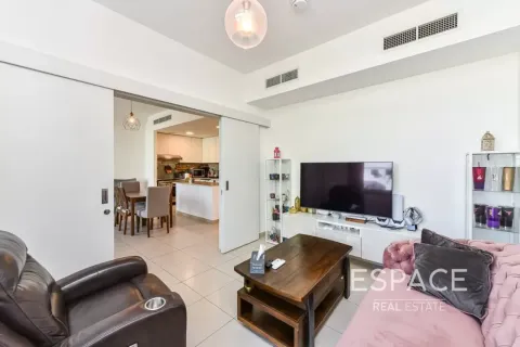 Kuća u nizu u Dubai, UAE 4 spavaćih soba, 217 m2 Br. 737920 - fotografija 8
