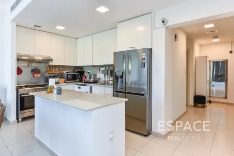 Kuća u nizu u Dubai, UAE 4 spavaćih soba, 217 m2 Br. 737920 - fotografija 4