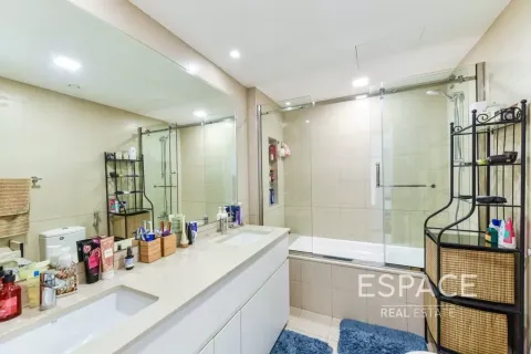 Kuća u nizu u Dubai, UAE 4 spavaćih soba, 217 m2 Br. 737920 - fotografija 11