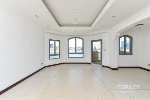 Vila u Palm Jumeirah, Dubai, UAE 4 spavaćih soba, 465 m2 Br. 737917 - fotografija 12