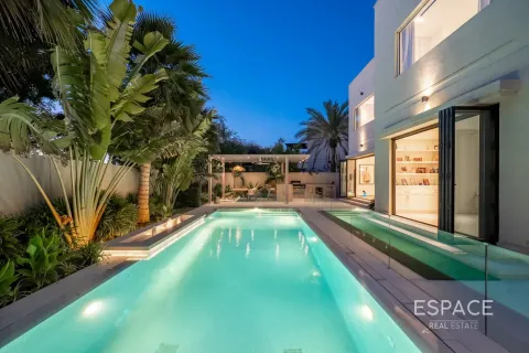 Vila u Meadows, Dubai, UAE 5 spavaćih soba, 372 m2 Br. 737919 - fotografija 19