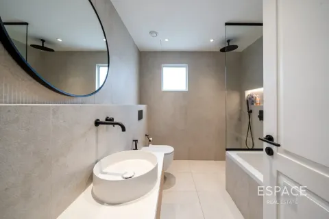 Vila u Meadows, Dubai, UAE 5 spavaćih soba, 372 m2 Br. 737919 - fotografija 9