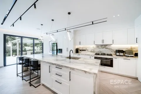 Vila u Meadows, Dubai, UAE 5 spavaćih soba, 372 m2 Br. 737919 - fotografija 6