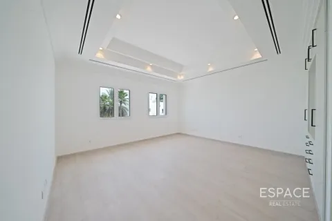 Vila u Meadows, Dubai, UAE 4 spavaćih soba, 441 m2 Br. 737918 - fotografija 10