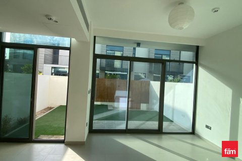 Villa en venta en Dubai, EAU 3 dormitorios, 127.9 m2 № 694210 - foto 3